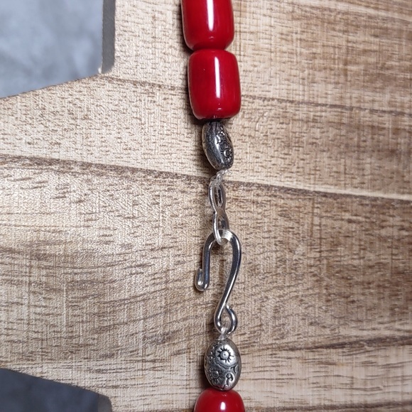 Gorgeous Bamboo Coral Bead Necklace - Picture 4 of 8